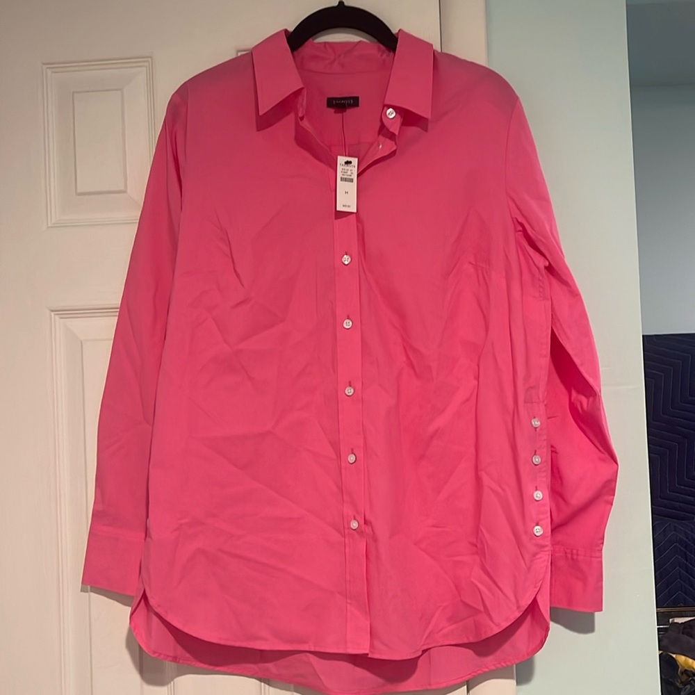 NWT pink Talbots button down shirt with side button accent size M